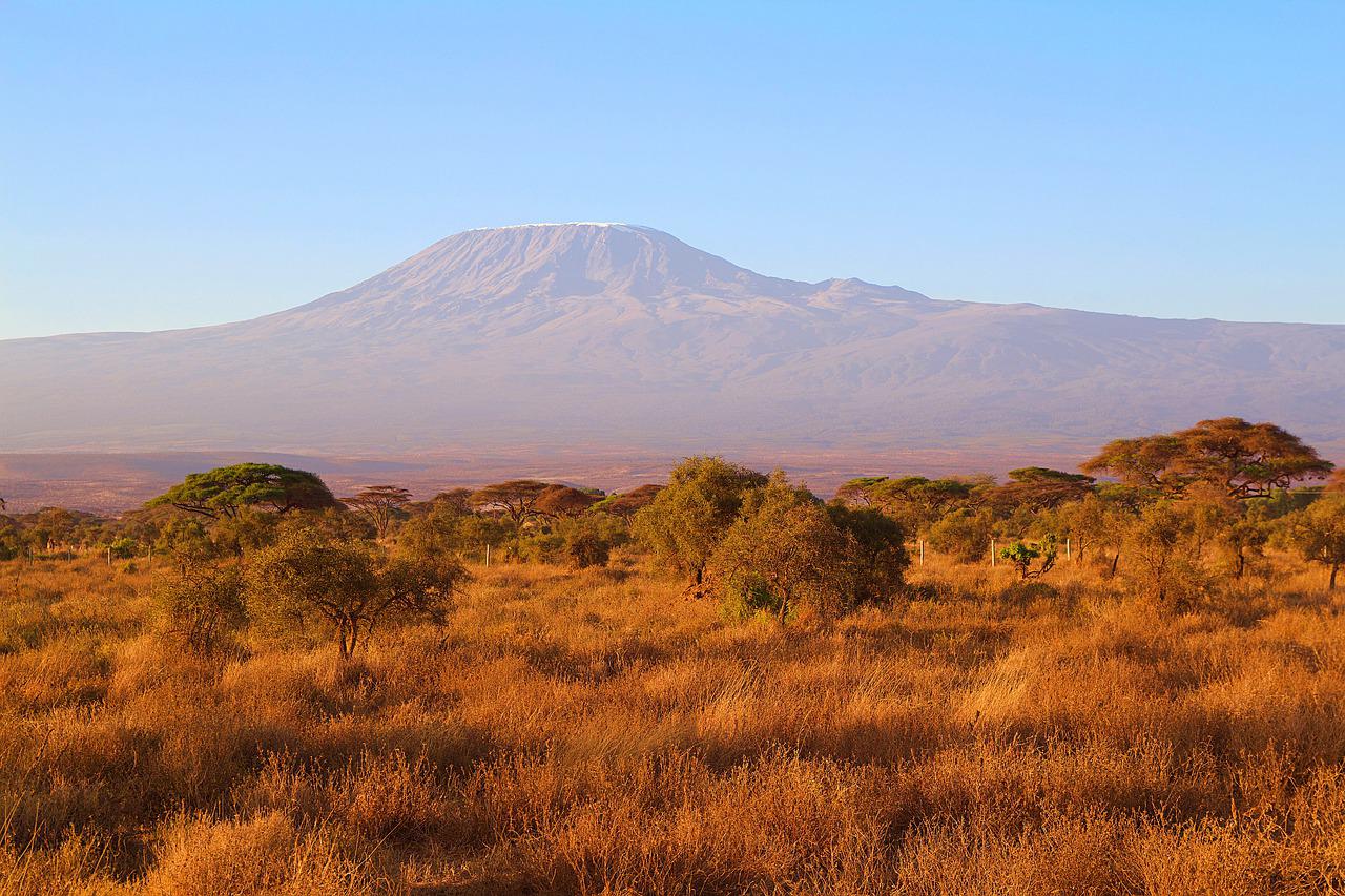 5 Days 4 Nights Amboseli & Tsavo National Park Safari